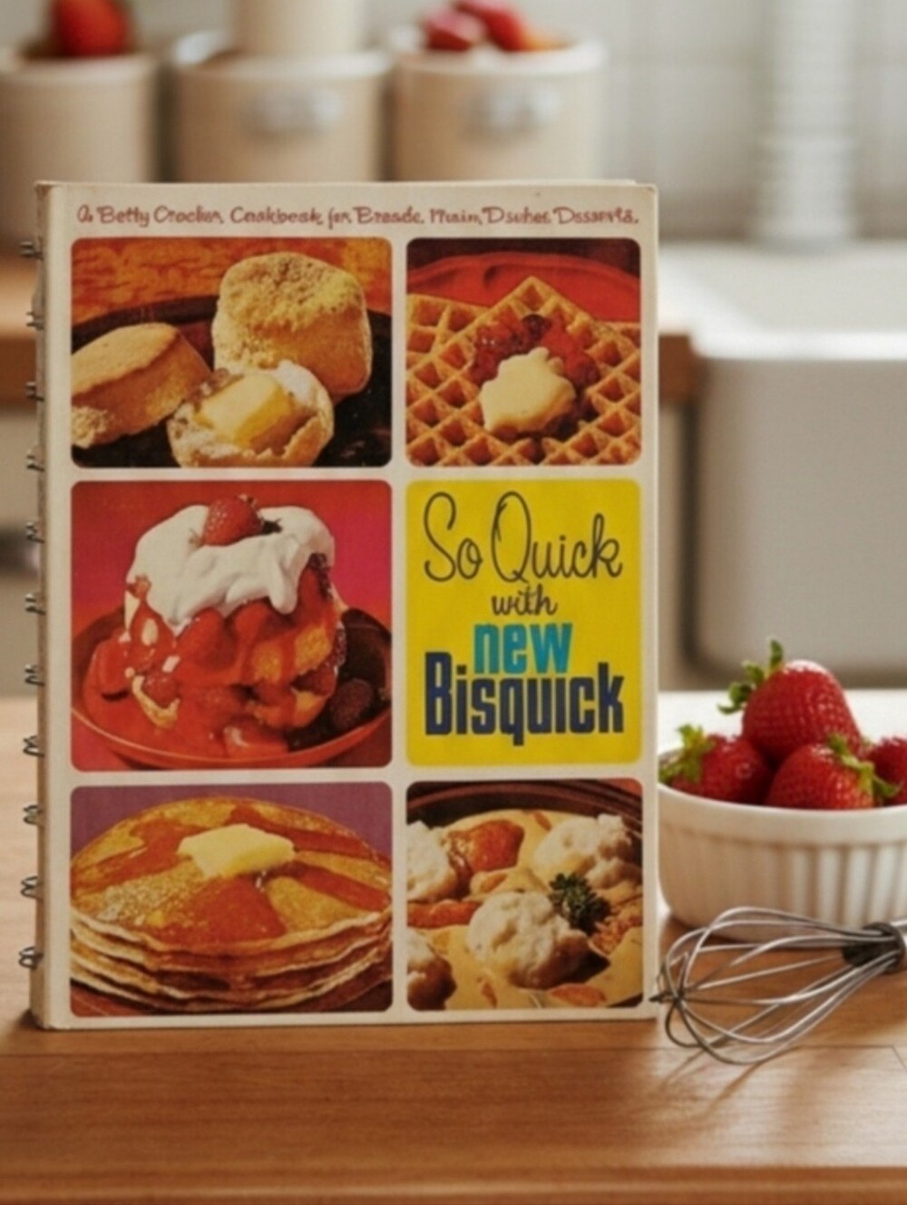 Betty Crocker VINTAGE Cookbook 1960's Edition
